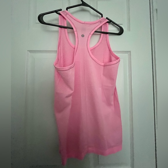 Pink lululemon tank top size 8 - Picture 2 of 5